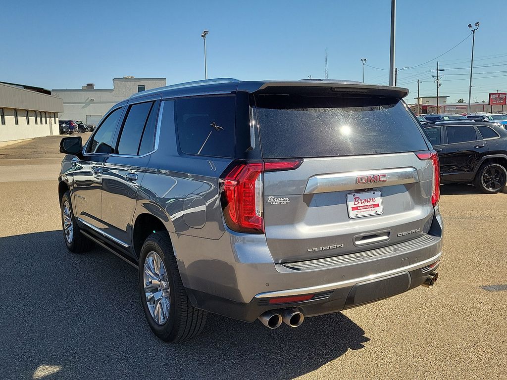 2022 GMC Yukon Denali - 6