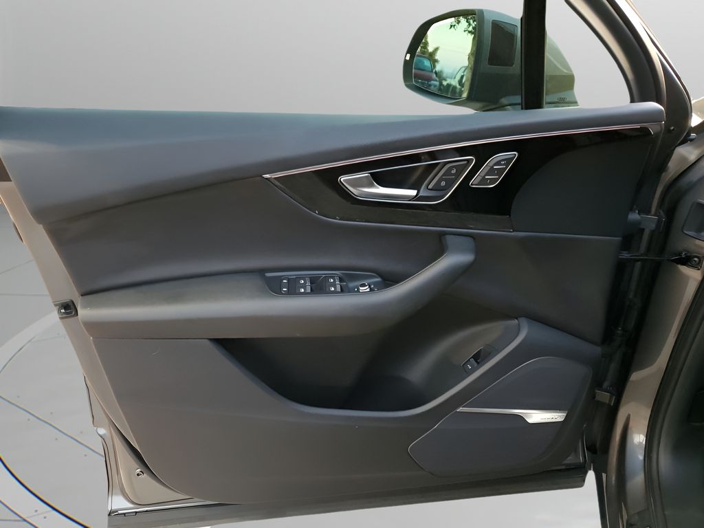 Used Car 2018 Audi Q7  3.0t Prestige For Sale Under $25,000 In Austin, Texas