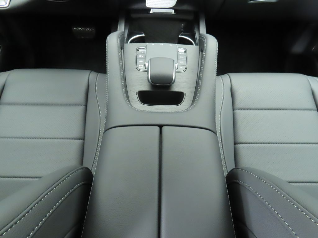 Thumbnail: 2026 Mercedes-Benz GLE - 16