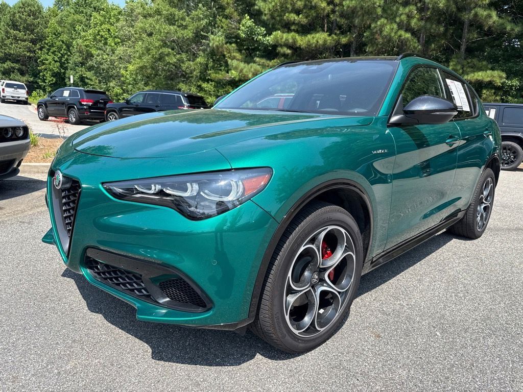 Green (Verde Fangio Metallic) 2025 Alfa Romeo Stelvio All-Wheel Drive 8-Speed Automatic