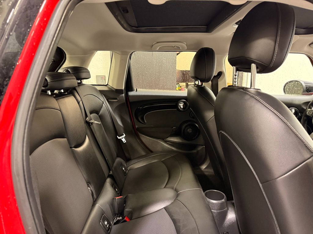 Thumbnail: 2022 MINI Cooper - 27