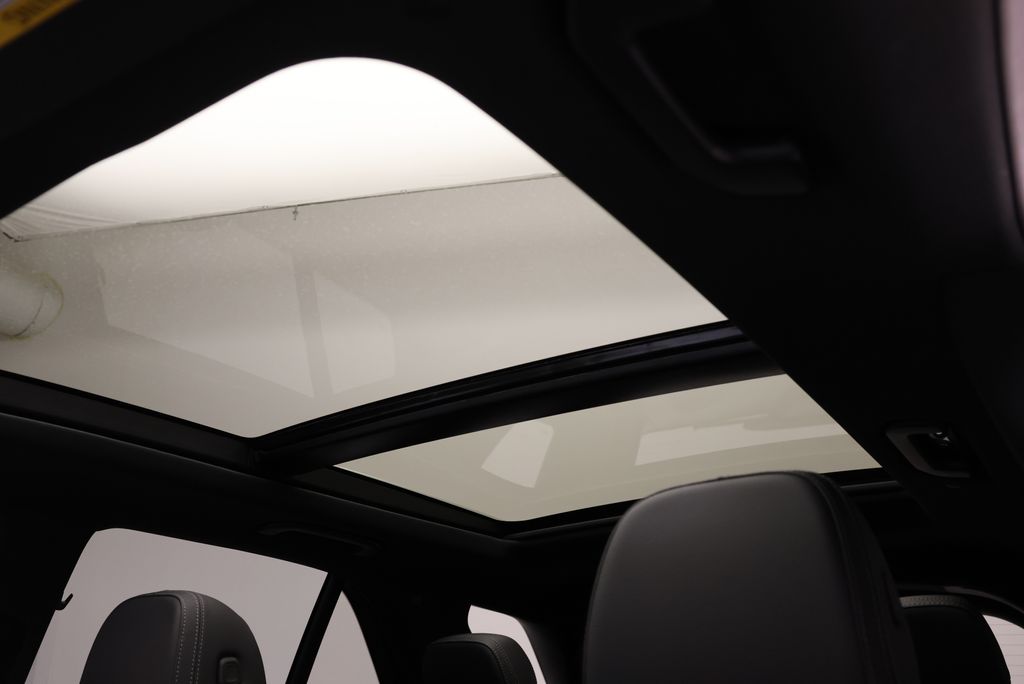 Thumbnail: 2026 Mercedes-Benz GLE - 15