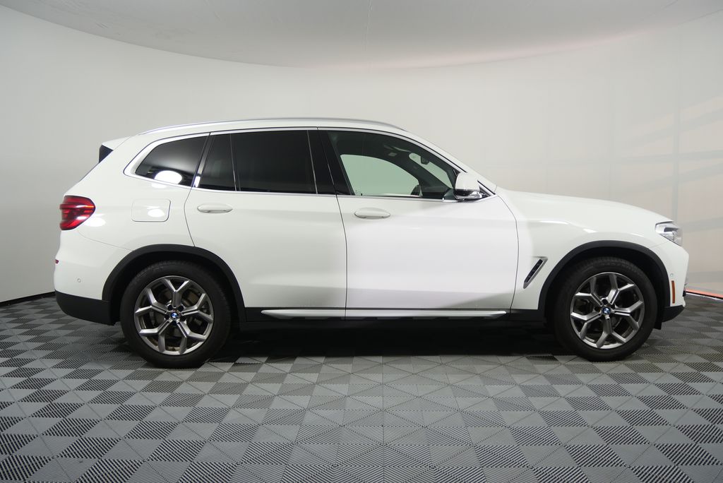 Thumbnail: 2021 BMW X3 - 2