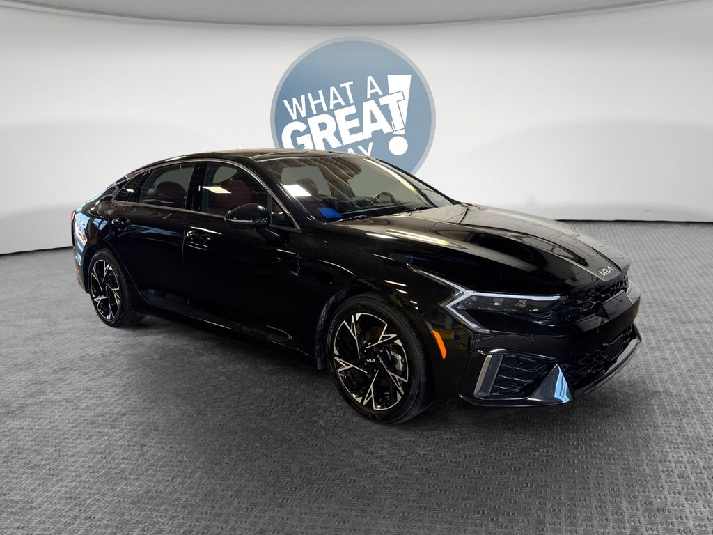 Aurora Black Pearl 2025 Kia K5 Sedan Front-Wheel Drive 8-Speed Automatic