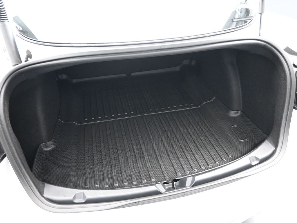 2022 Tesla Model 3 Long Range Dual Motor All-Wheel Drive