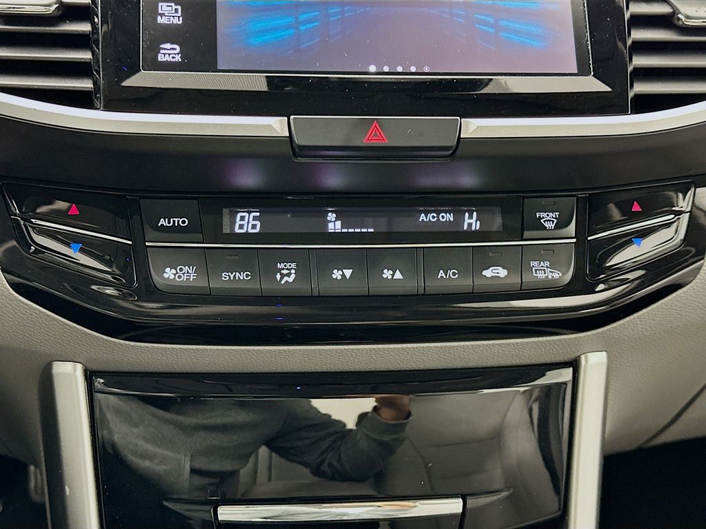 Thumbnail: 2016 Honda Accord - 15