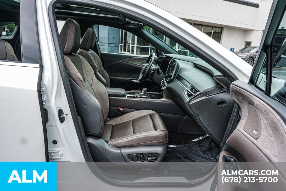 Used 2023 White Lexus 350 Luxury image 23