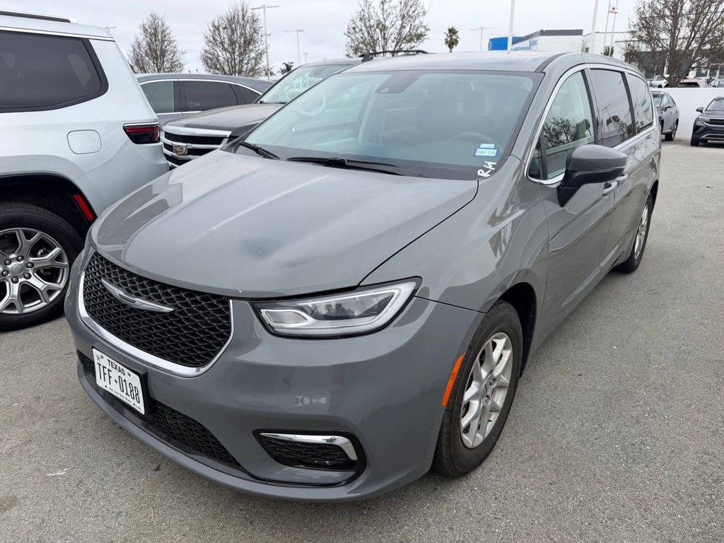 Gray Clearcoat 2023 Chrysler Pacifica Minivan Front-Wheel Drive 9-Speed Automatic
