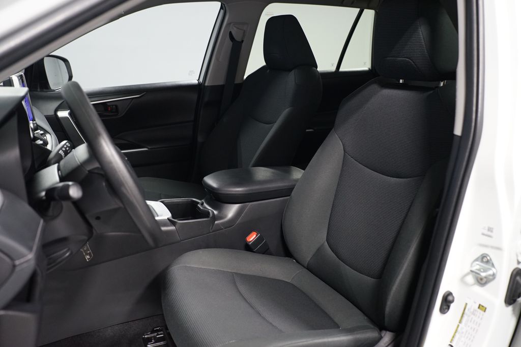 Thumbnail: 2024 Toyota RAV4 - 26