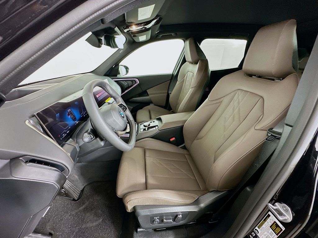 Thumbnail: 2025 BMW X3 - 16