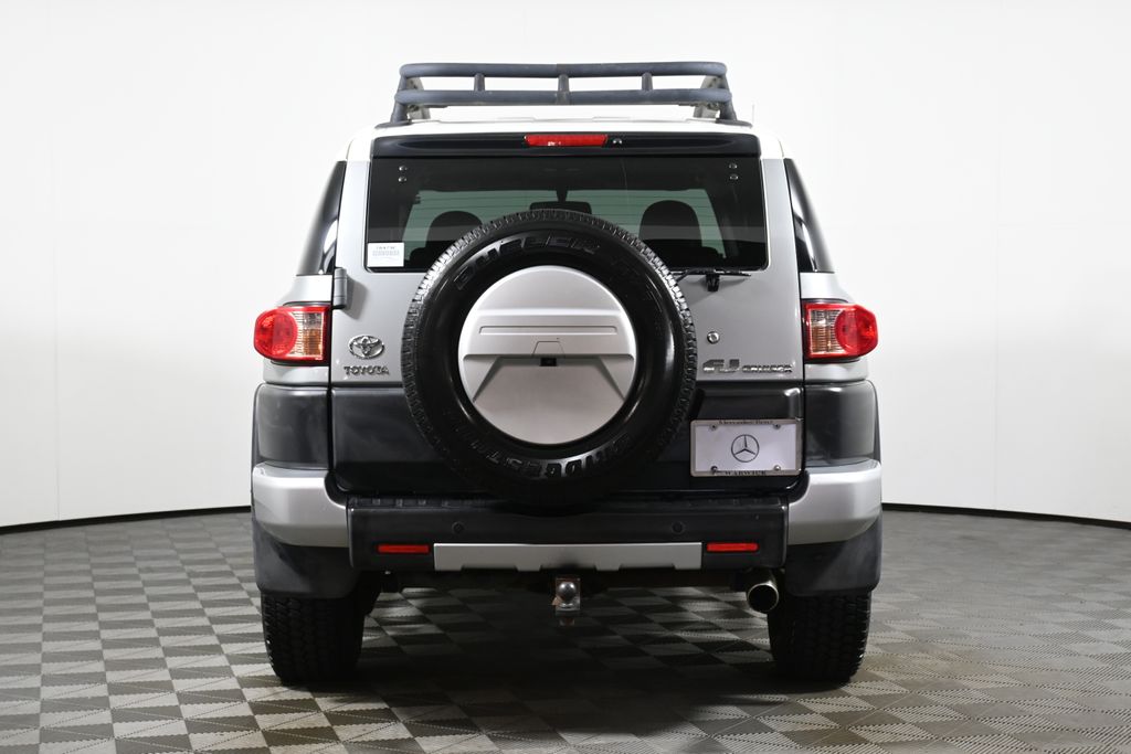 2009 Toyota FJ Cruiser Base 6