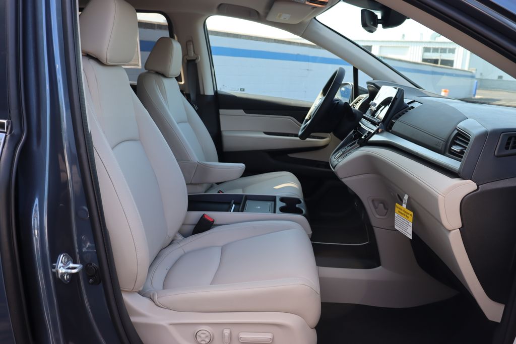 Thumbnail: 2026 Honda Odyssey - 21