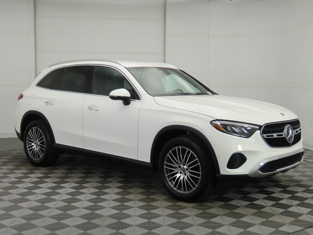 Thumbnail: 2025 Mercedes-Benz GLC - 3