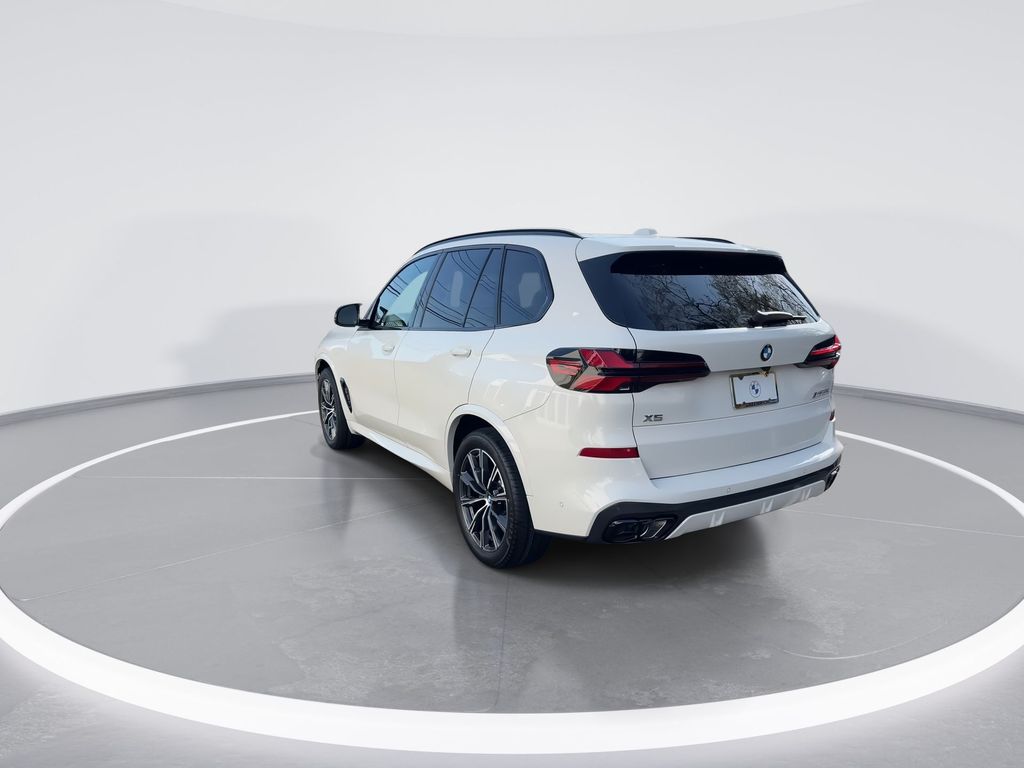 2025 BMW X5 M60i 6