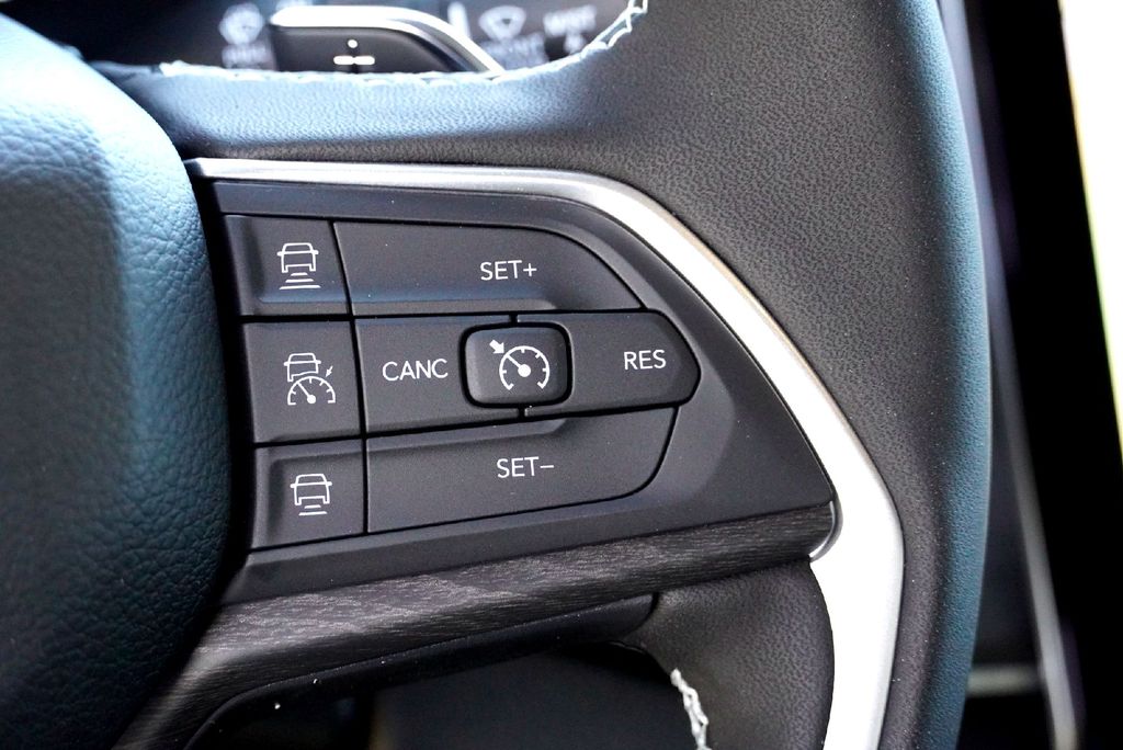 New Car 2025 Jeep Grand Cherokee  Limited For Sale Under $50,000 In Taylor, Texas