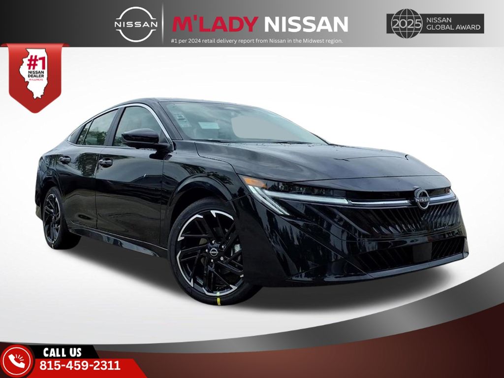 2026 Nissan Sentra SR CVT's photo