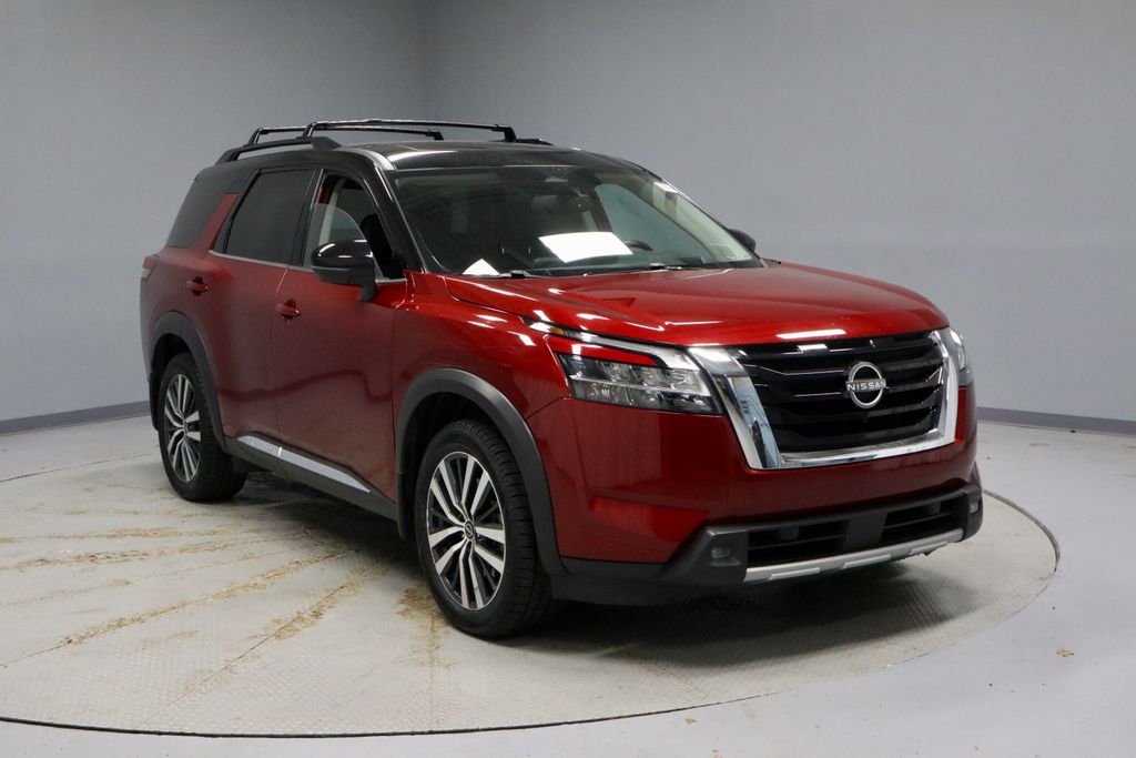 2022 Nissan Pathfinder Platinum 4WD