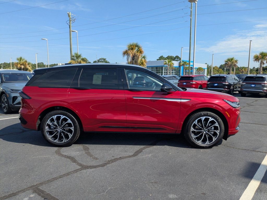 2025 Lincoln Nautilus Hybrid Reserve