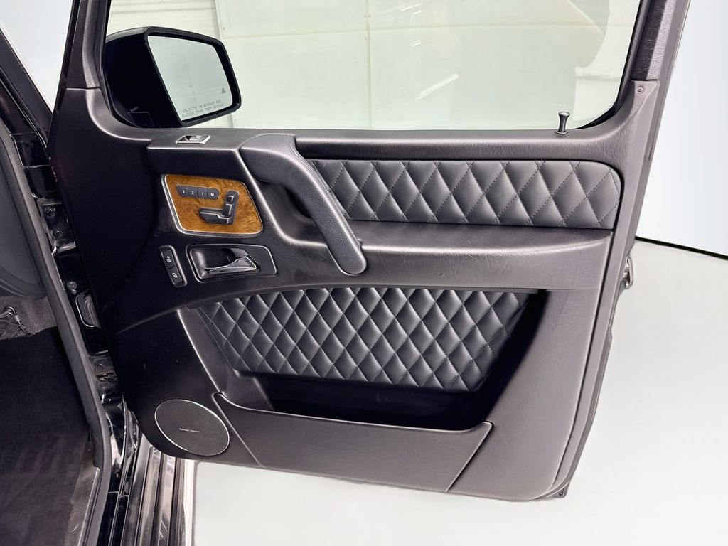 Thumbnail: 2014 Mercedes-Benz G-Class - 23