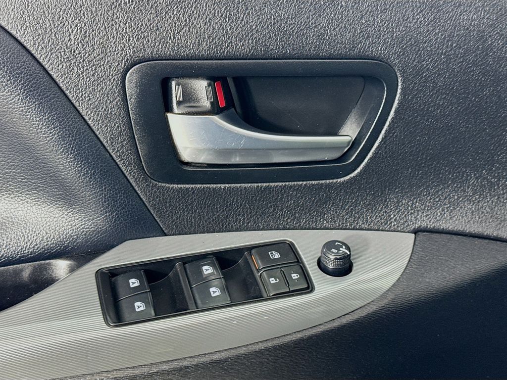 Used Car 2020 Toyota Sienna  For Sale Under $30,000 In Austin, Texas