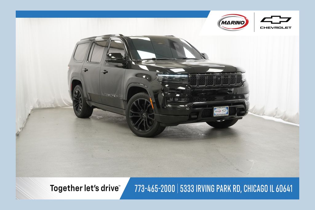 Diamond Black Crystal Pearlcoat 2022 Jeep Grand Wagoneer SUV / Crossover Four-Wheel Drive 8-Speed Automatic