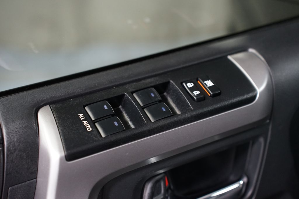 Thumbnail: 2022 Toyota 4Runner - 31