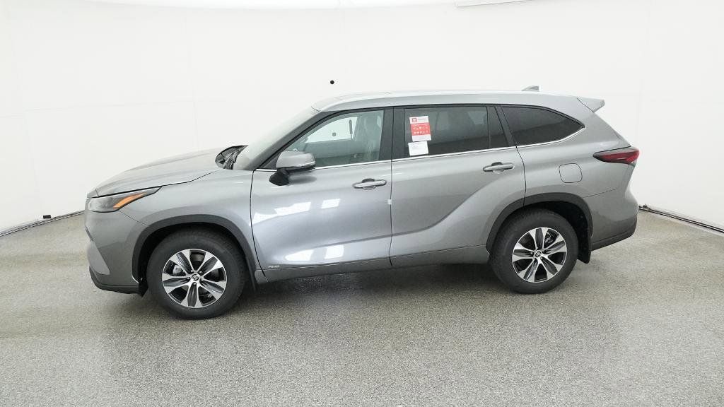 Thumbnail: 2026 Toyota Highlander - 7