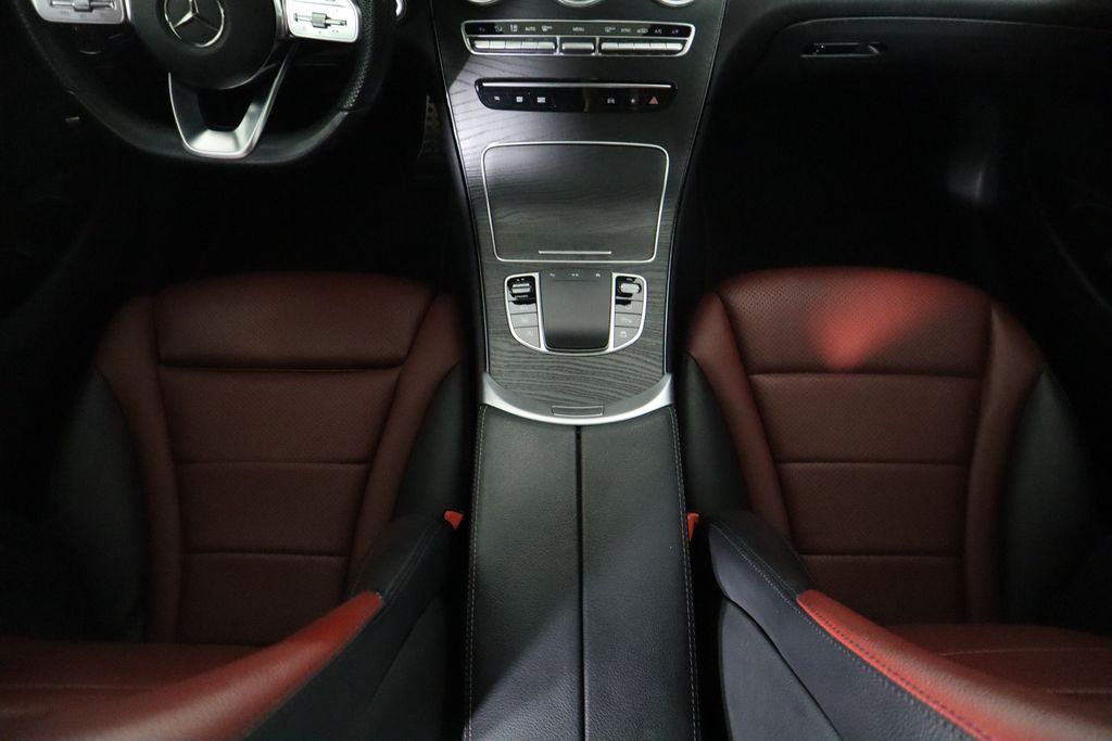 2021 Mercedes-Benz GLC 300 17