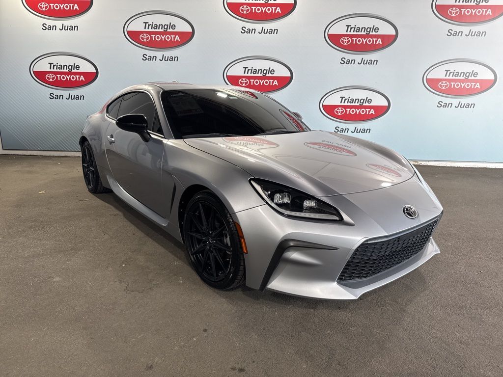 Thumbnail: 2023 Toyota GR86 - 3