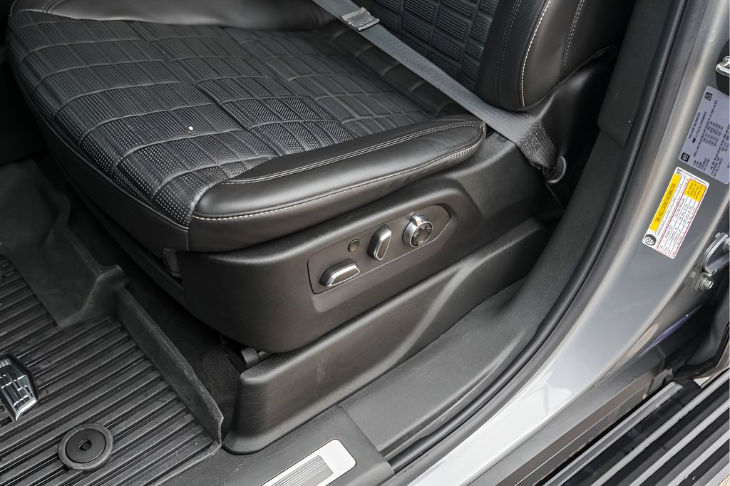 Used Car 2023 Cadillac Escalade  Sport Platinum For Sale Under $80,000 In Austin, Texas