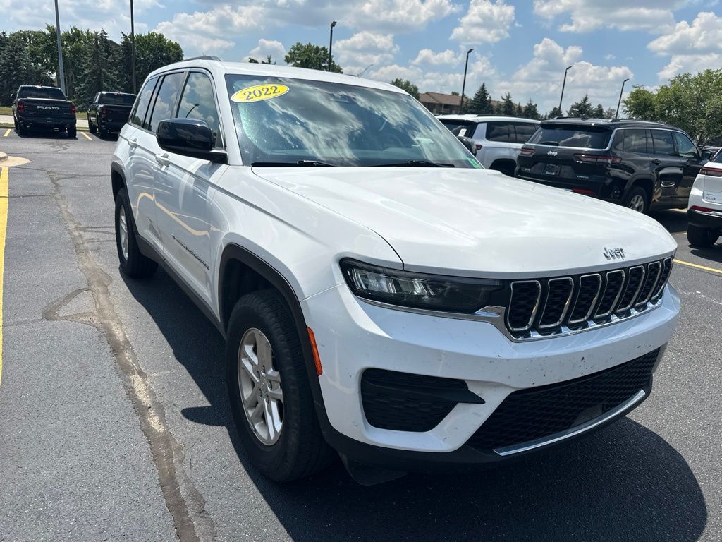 Bright White Clearcoat 2022 Jeep Grand Cherokee SUV / Crossover Four-Wheel Drive 8-Speed Automatic