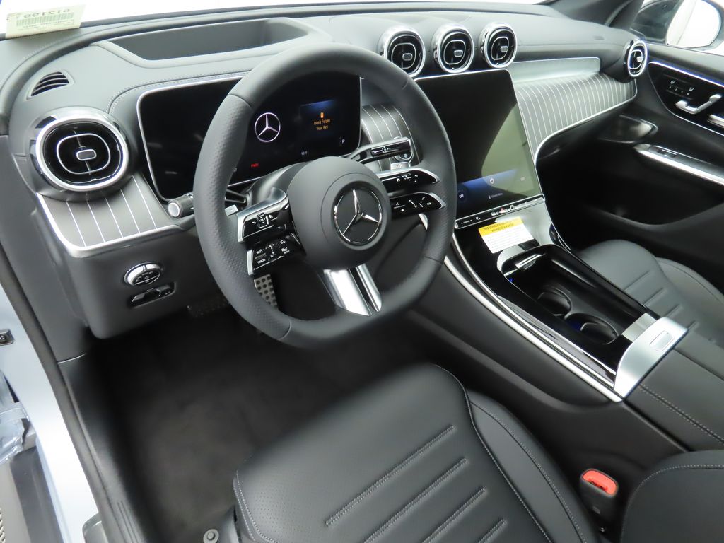 2024 Mercedes-Benz GLC 300 9