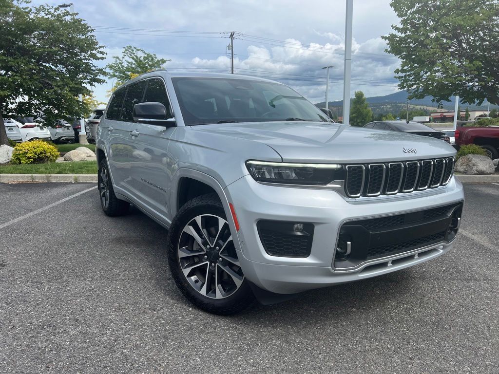 2021 Jeep Grand Cherokee L Overland's photo