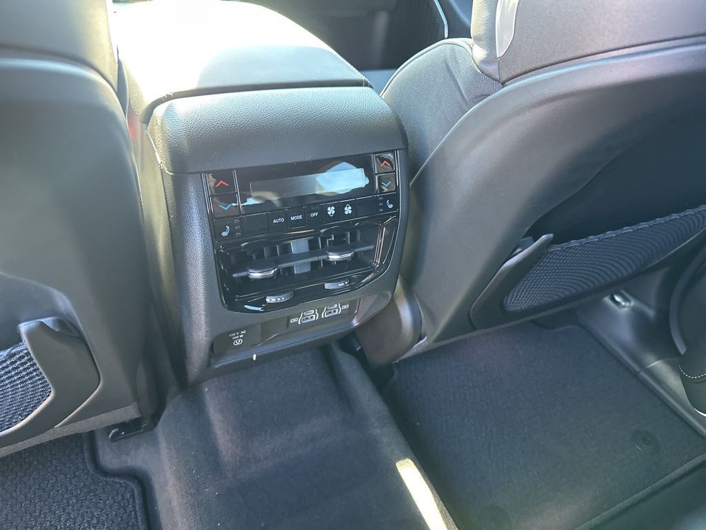 New Car 2025 Jeep Grand Cherokee L  Summit For Sale Under $60,000 In Austin, Texas