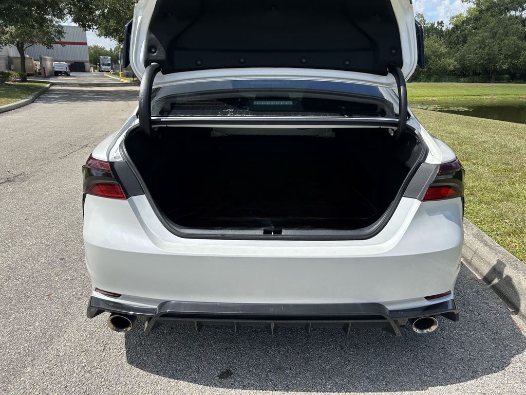 Thumbnail: 2021 Toyota Camry - 10