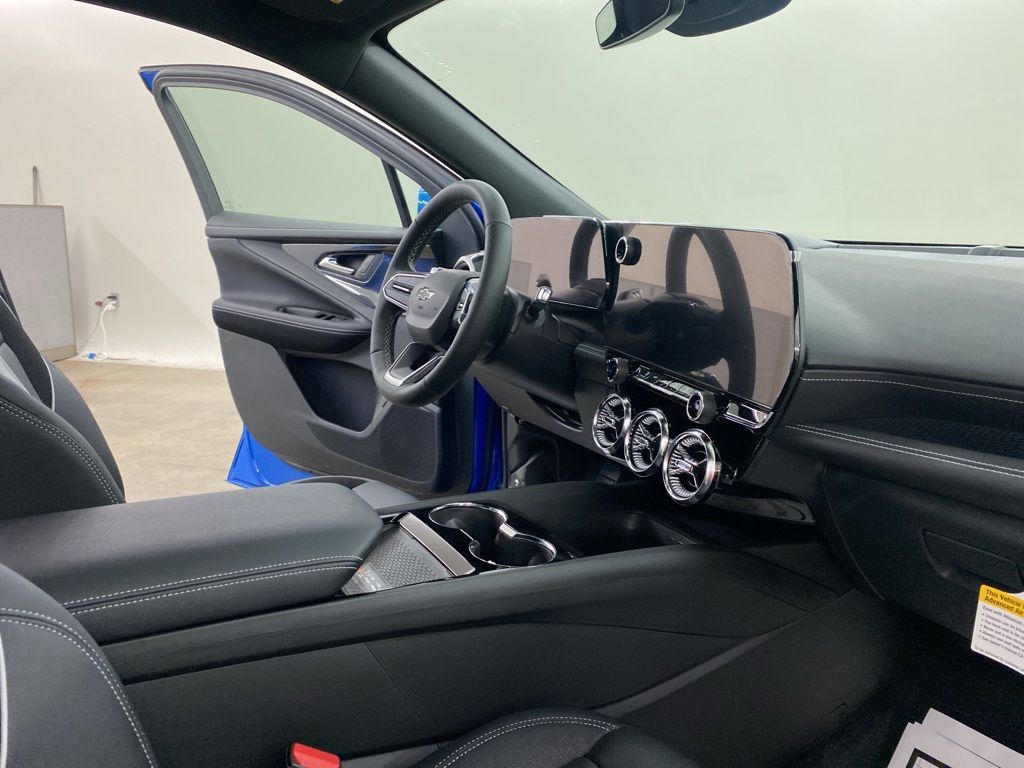 2025 Chevrolet Blazer EV LT photo