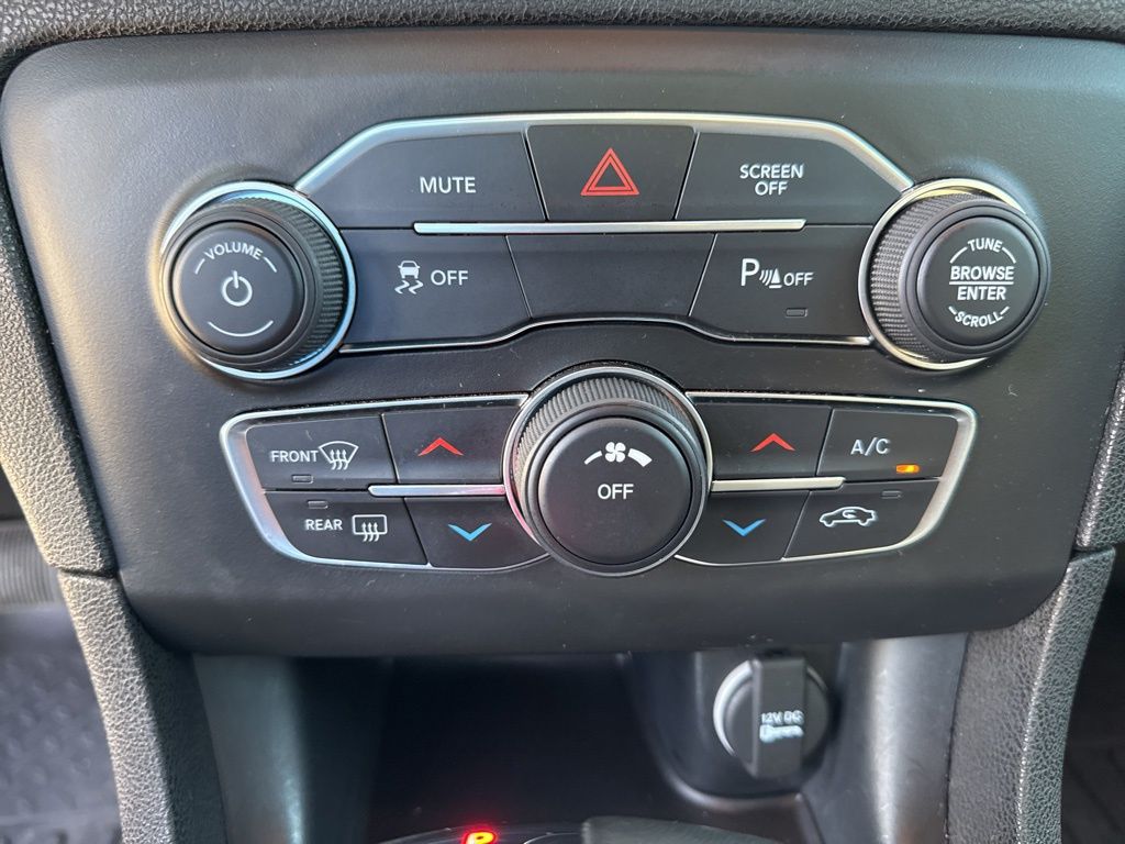2021 Dodge Charger SXT