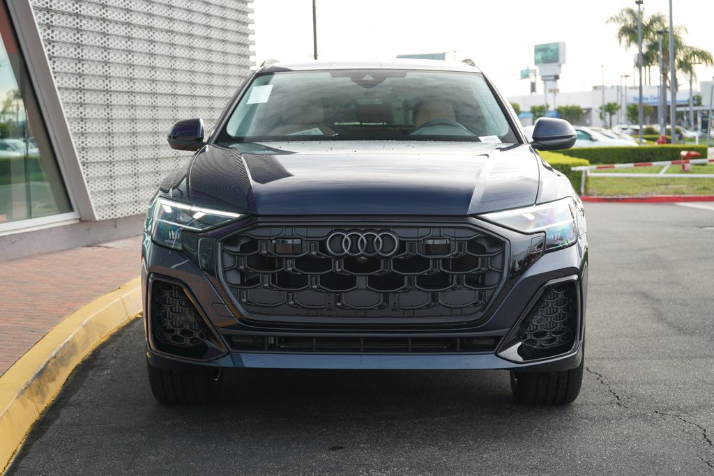 Thumbnail: 2026 Audi Q8 - 5