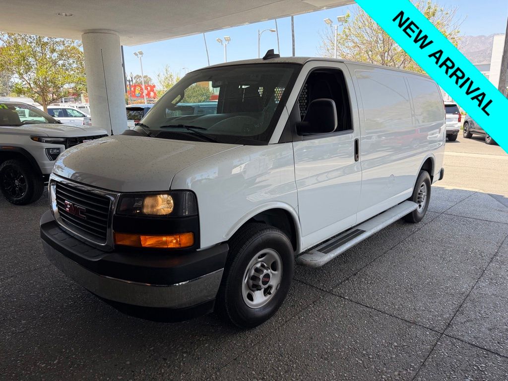 Summit White 2024 GMC Savana Cargo 2500 RWD Van Rear-Wheel Drive 8-Speed Automatic Overdrive