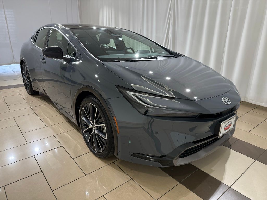 Thumbnail: 2024 Toyota Prius - 7
