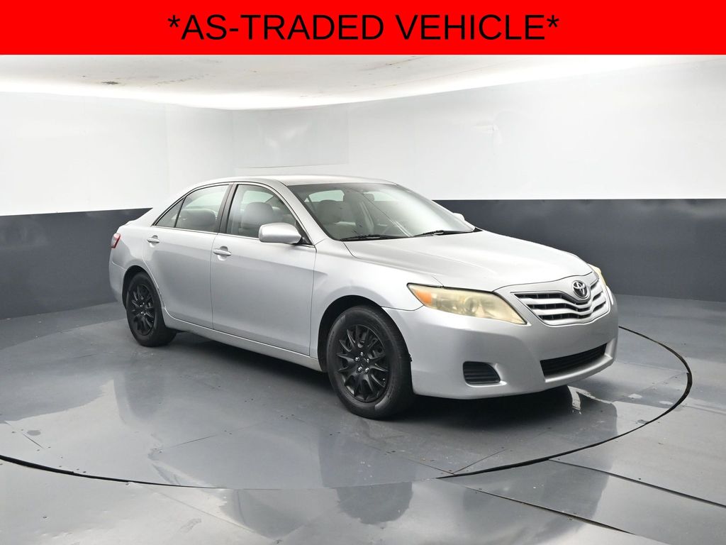 Classic Silver Metallic 2010 Toyota Camry Sedan Front-Wheel Drive 6-Speed Automatic Overdrive