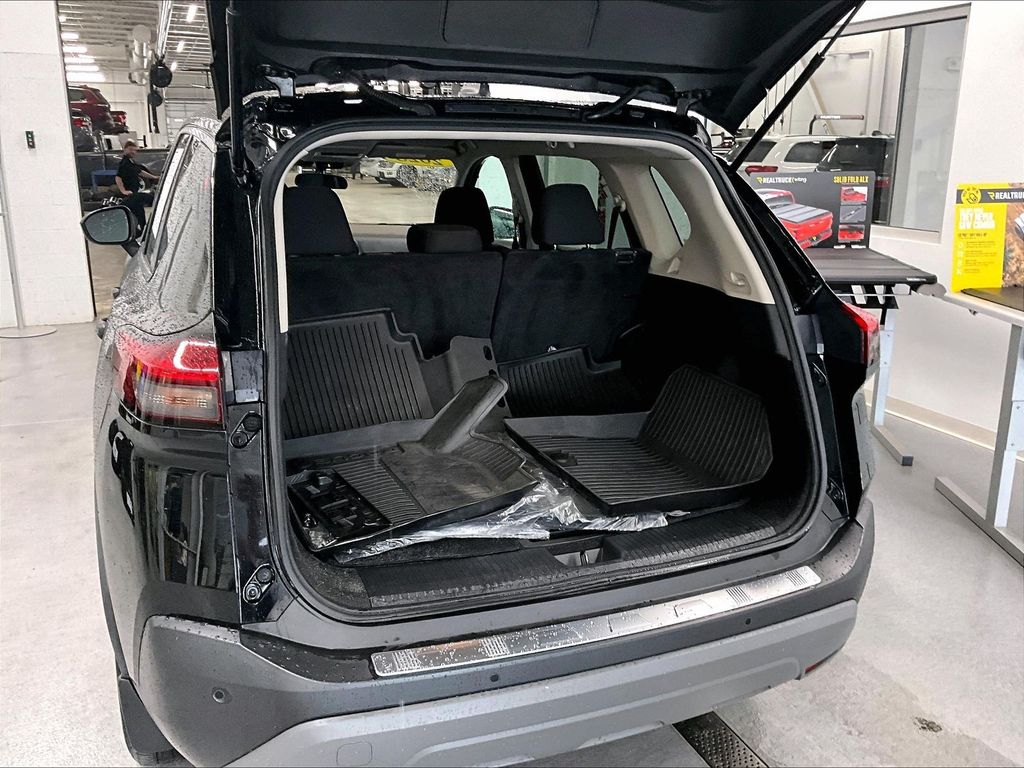 2023 Nissan Rogue — photo 34