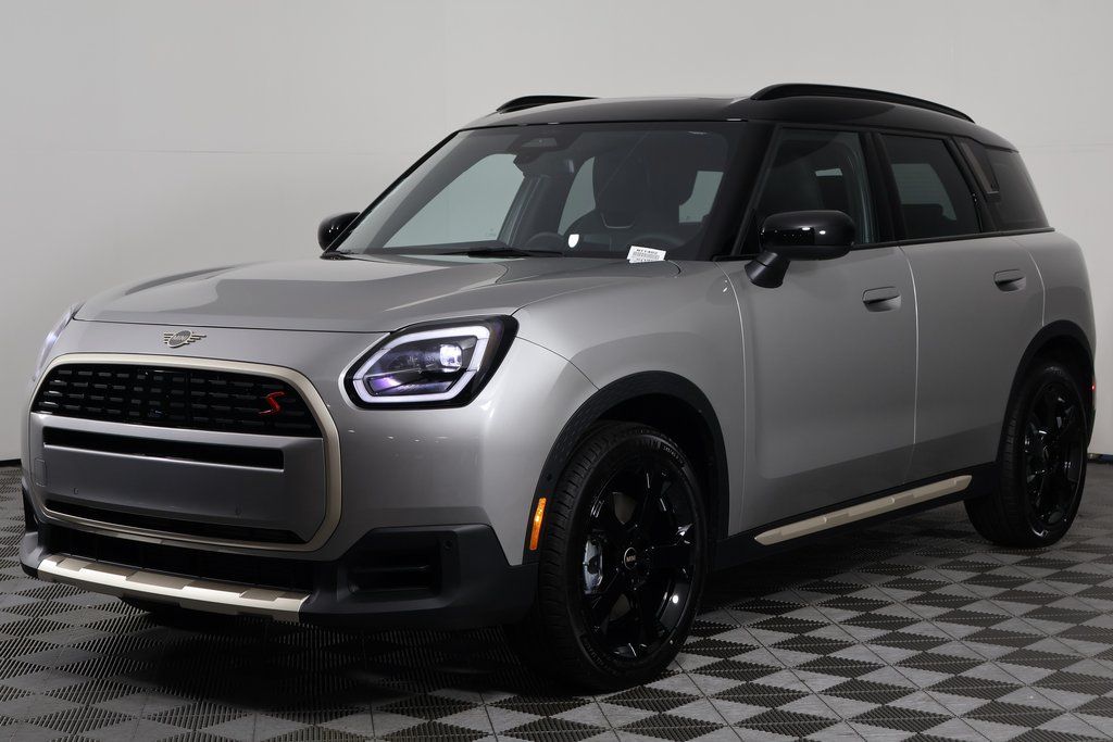 Thumbnail: 2027 MINI Cooper Countryman - 1