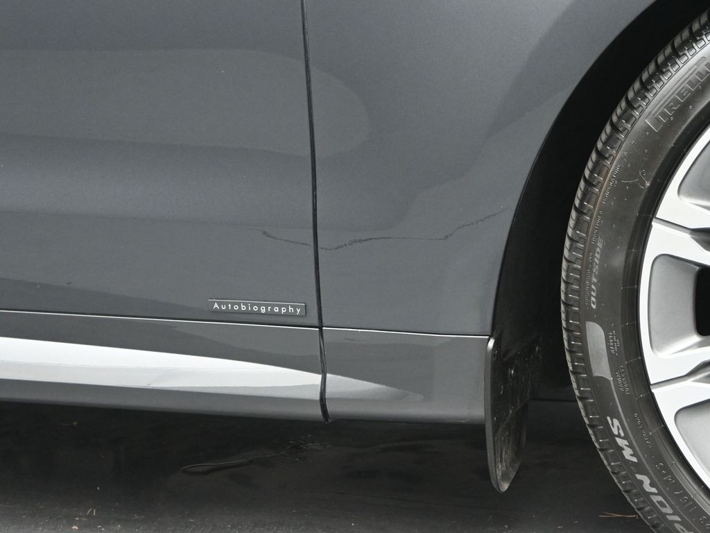 2025 Land Rover Range Rover Sport P530 Autobiography