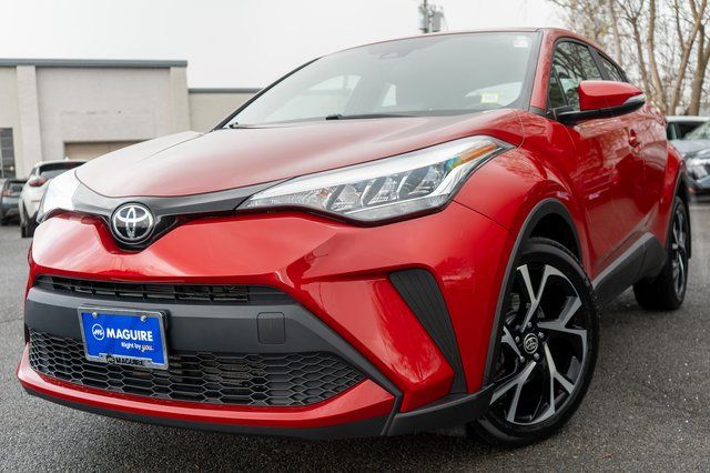 2022 Toyota C-HR XLE - 0