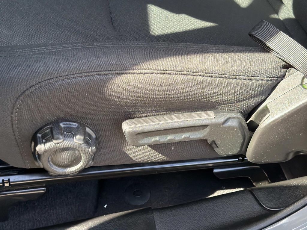 Used 2023 Jeep Gladiator Willys 4D Crew Cab