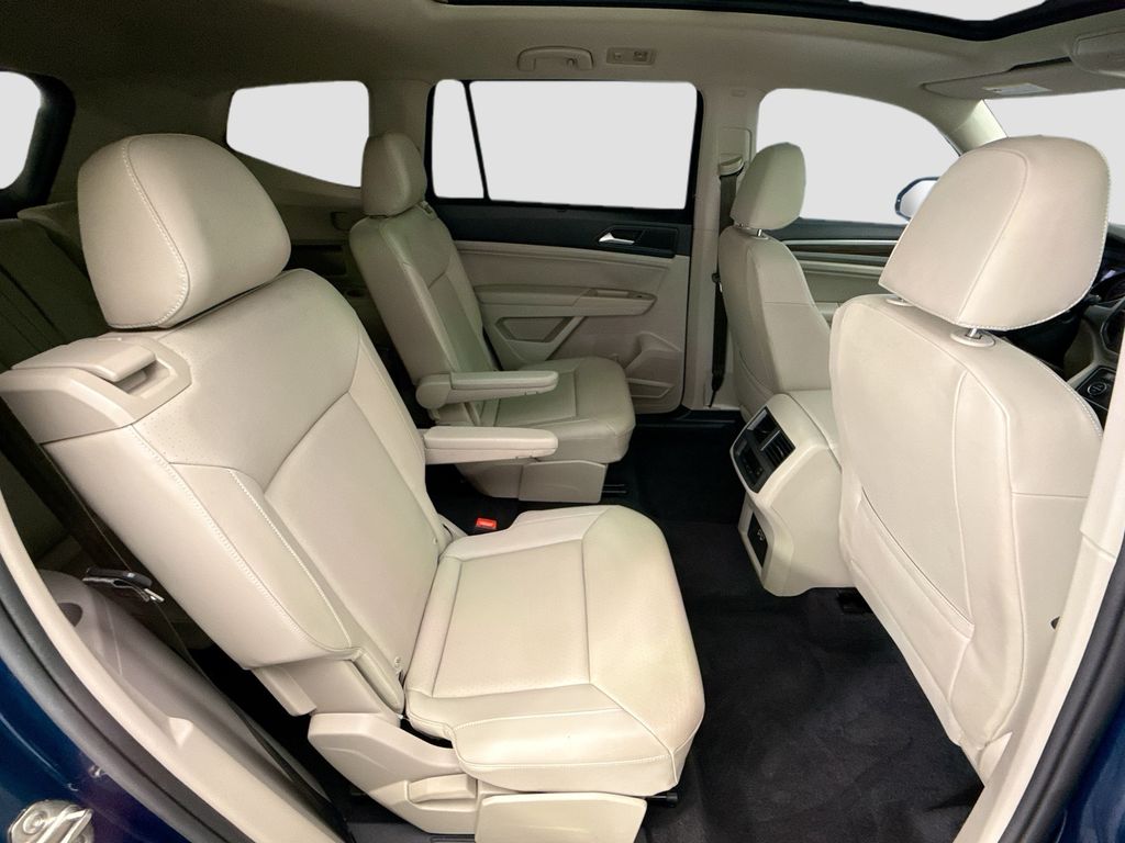 Thumbnail: 2021 Volkswagen Atlas - 20