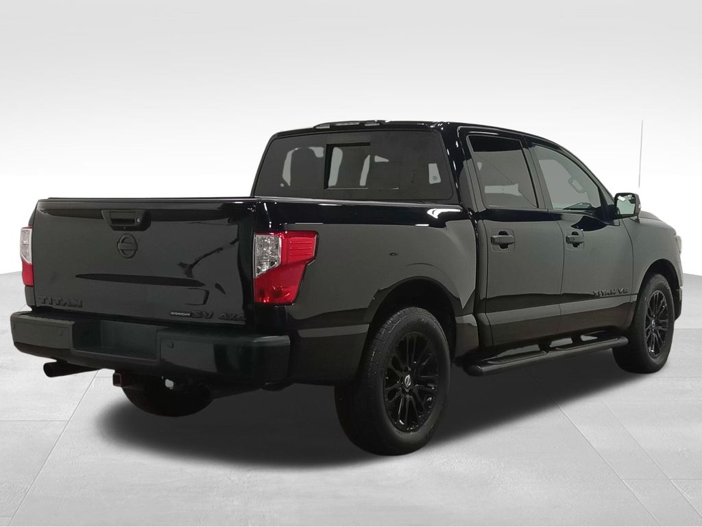 2018 Nissan TITAN SV