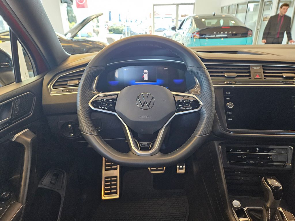 2024 Volkswagen Tiguan 2.0T SE R-Line Black