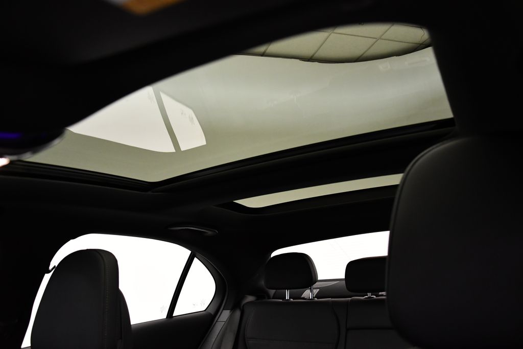 Thumbnail: 2025 Mercedes-Benz C-Class - 17